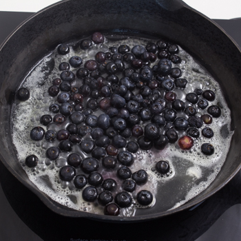 blueberries in skillet