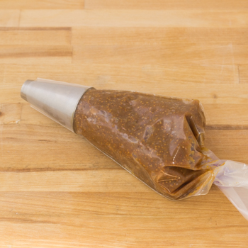 Piping bag filled with filling.