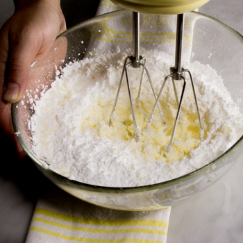 Margarine & Icing Sugar Creaming-2