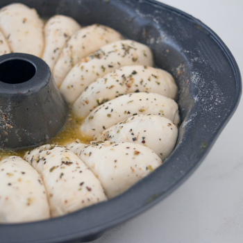Pizza Monkey Bread How To (12 of 13)