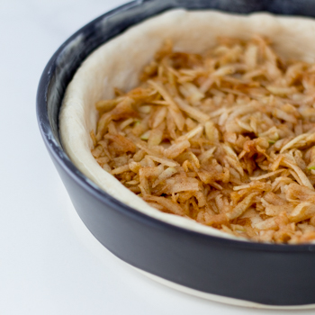 apple deep dish pizza--6